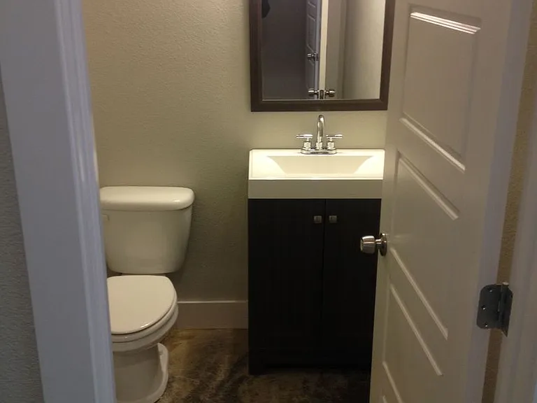 2748 & 2750 W Wildwood Dr — Photo 9