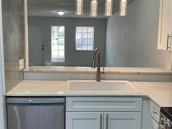 4th image of 6752 Sienna Club Dr