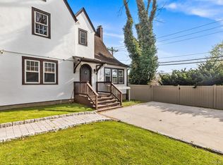 1 Spencer Court, Hartsdale, NY 10530