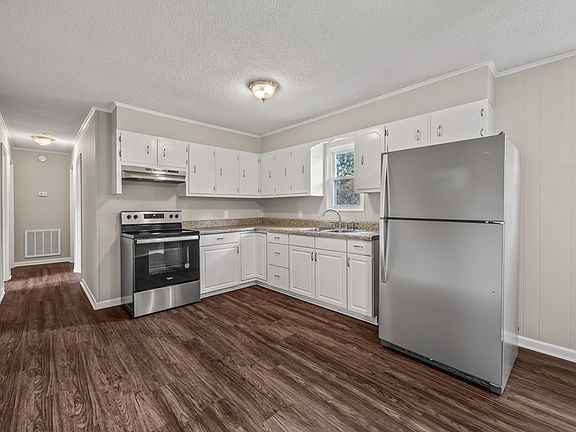 4th image of 21 Lee St