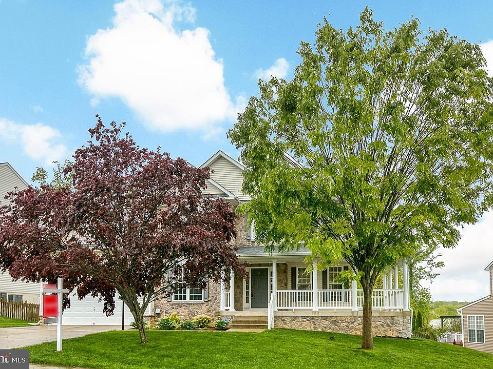 1st image of 11 Doswell Dr