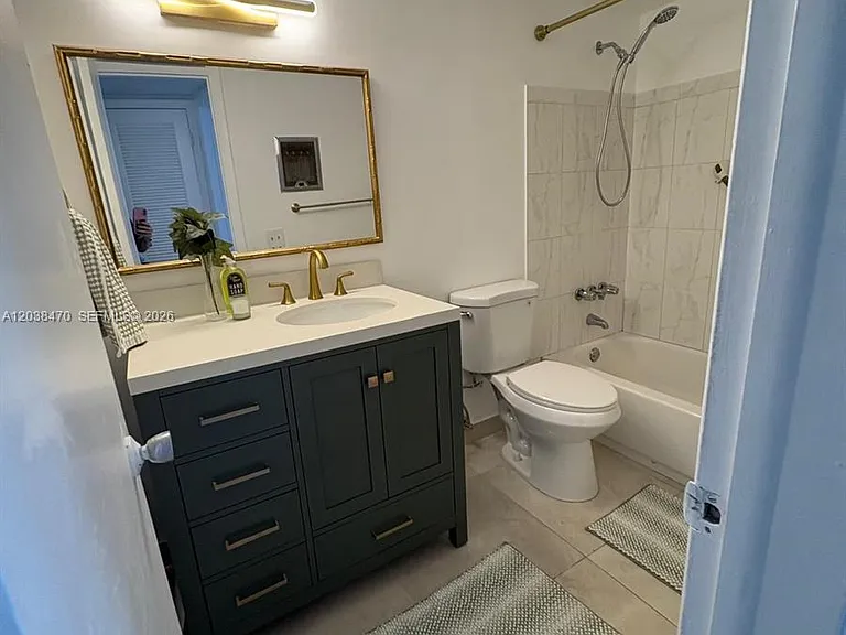 541 Blue Heron Dr #215 — Photo 10