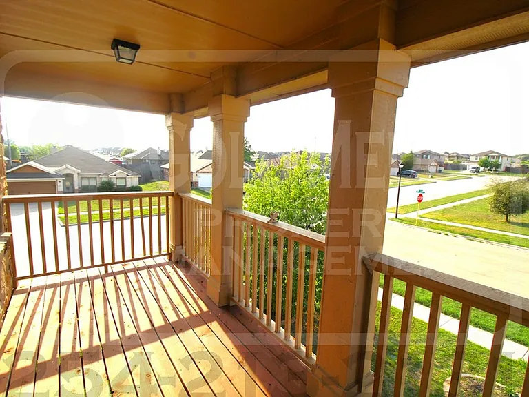 604 Cody James Dr — Photo 30