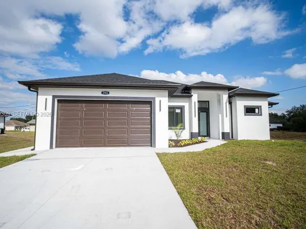 2903 E 17th St, Lehigh Acres, FL 33972