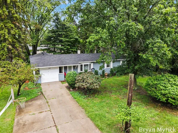 819 W 25th St, Holland, MI 49423