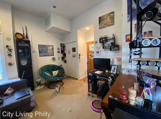 2227 Locust St APT 3M, Philadelphia, PA 19103