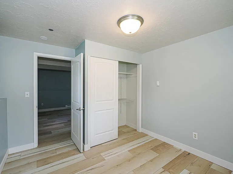 9062 S Daybreak Dr — Photo 11