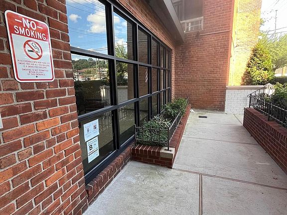 2nd image of 100 Colfax Ave APT 2E