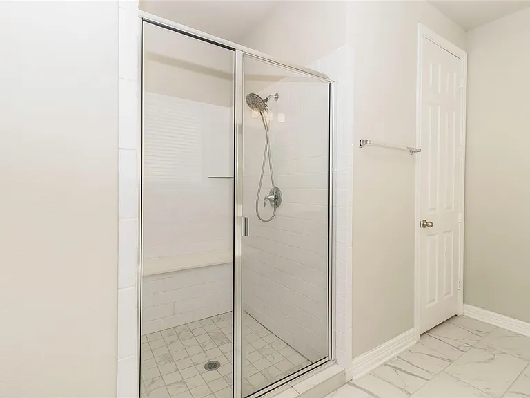 3010 Flora Manor Dr — Photo 11