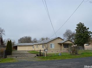 9814 R St, Live Oak, CA 95953