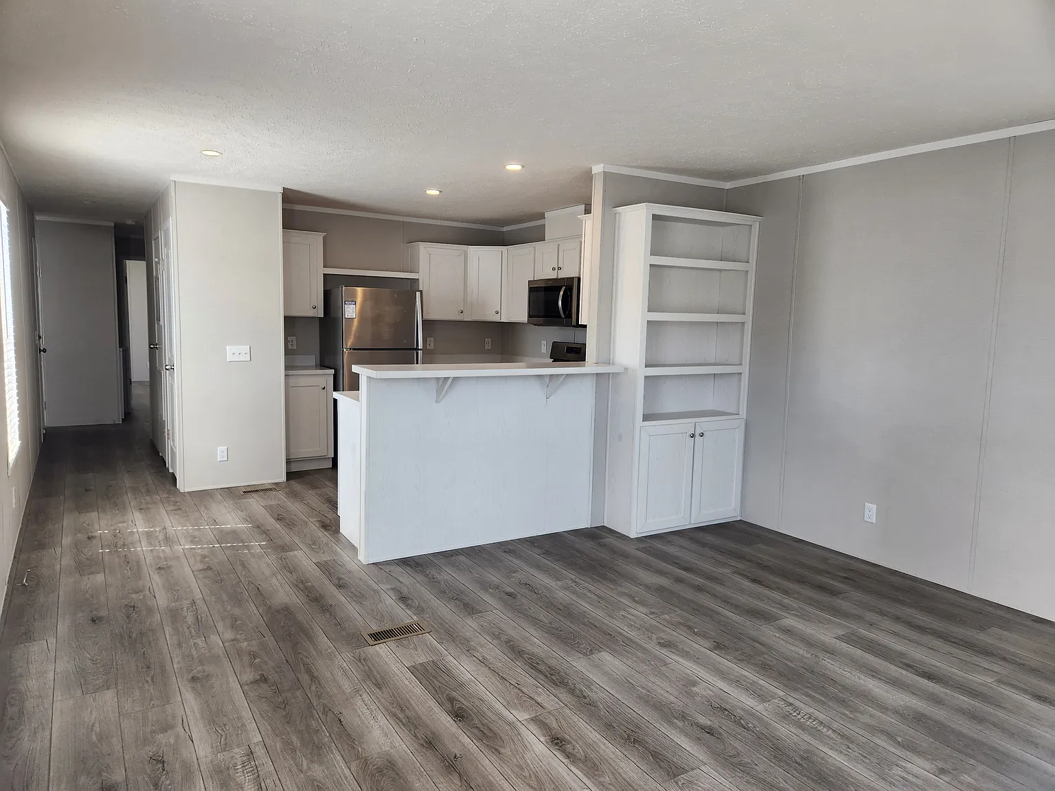 Available For Immediate Move-In! — Photo 2