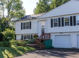82 Twitchell Ct, Williston, VT 05495