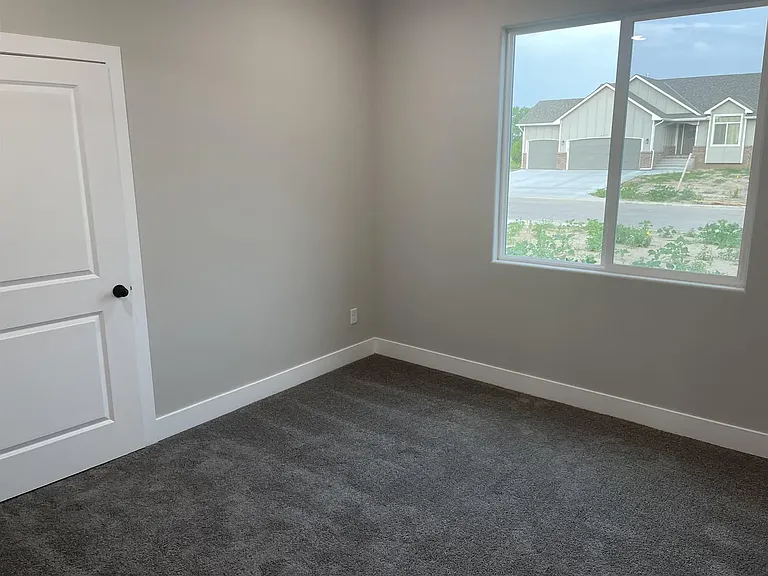 4414 S Mount Carmel Ave — Photo 13