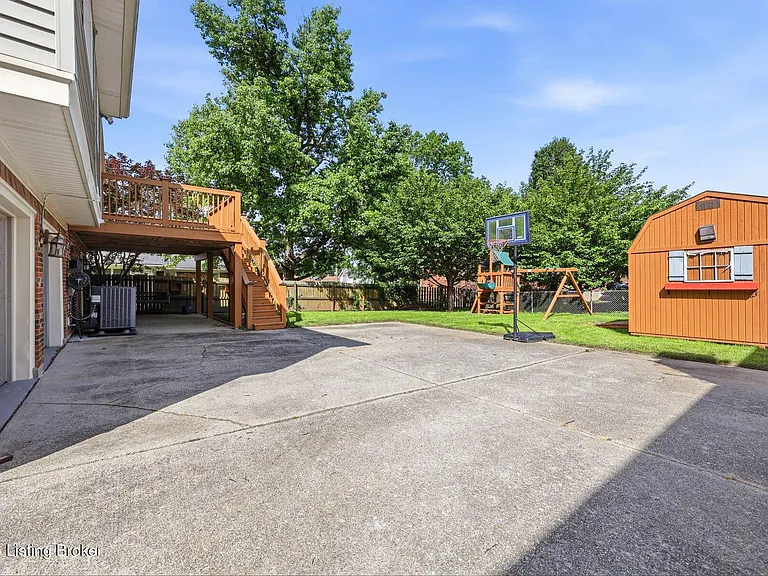3605 Birnamwood Ct — Photo 42