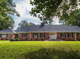 213 Ridgelawn Dr, Athens, AL 35613