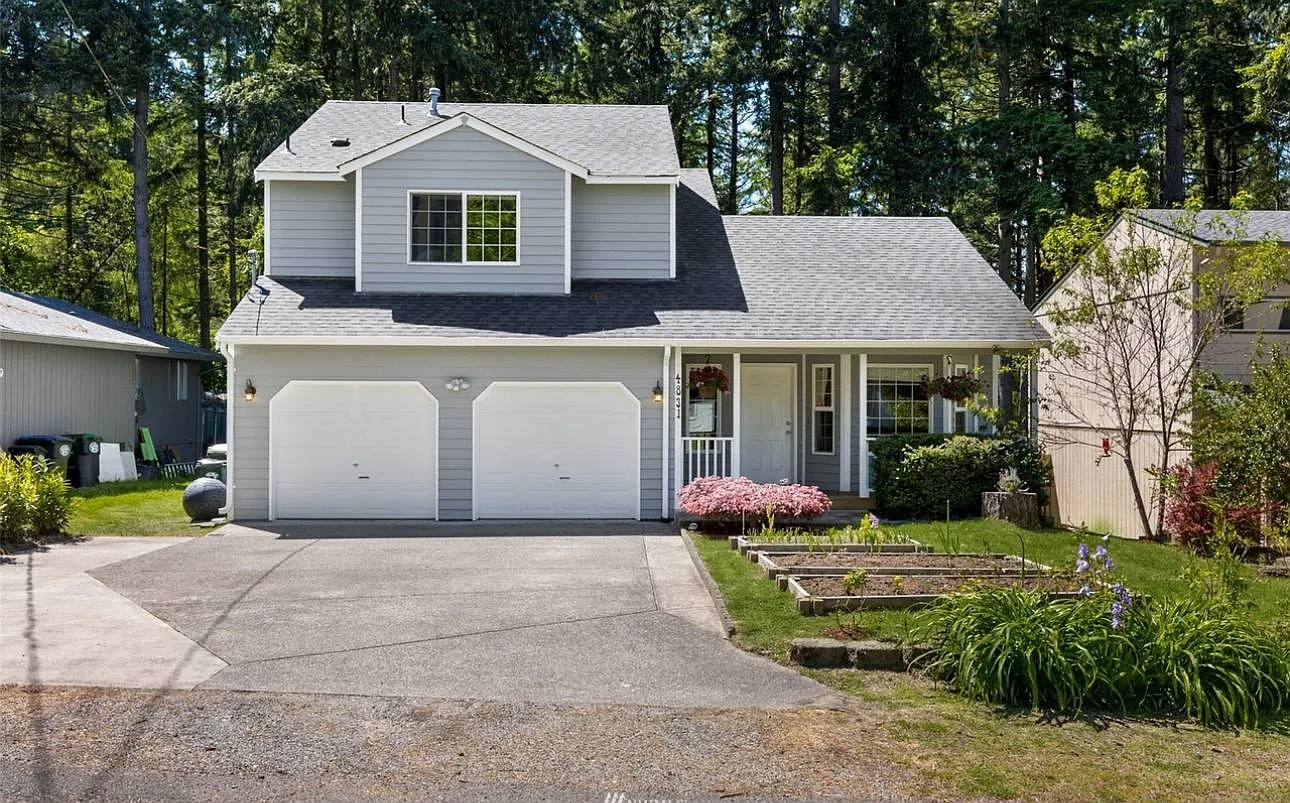 4831 Beverly Drive Northeast - 1 — Photo 1