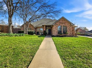 724 Smokerise Cir, Denton, TX 76205