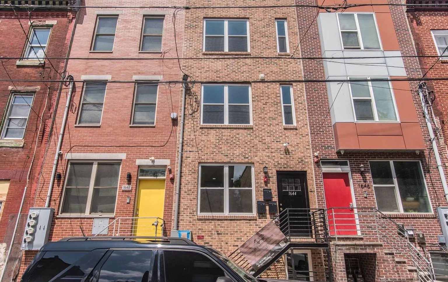 1644 N Marshall — Photo 2