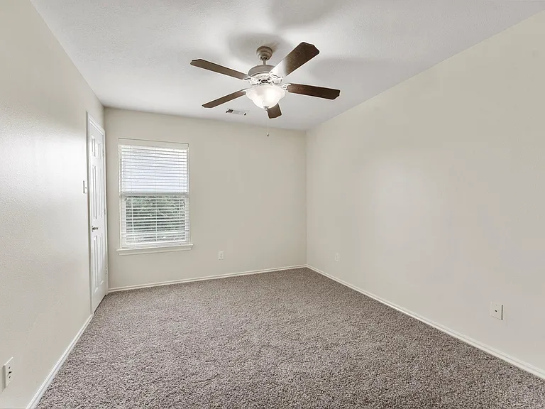 17815 Misty Pond Ct — Photo 11