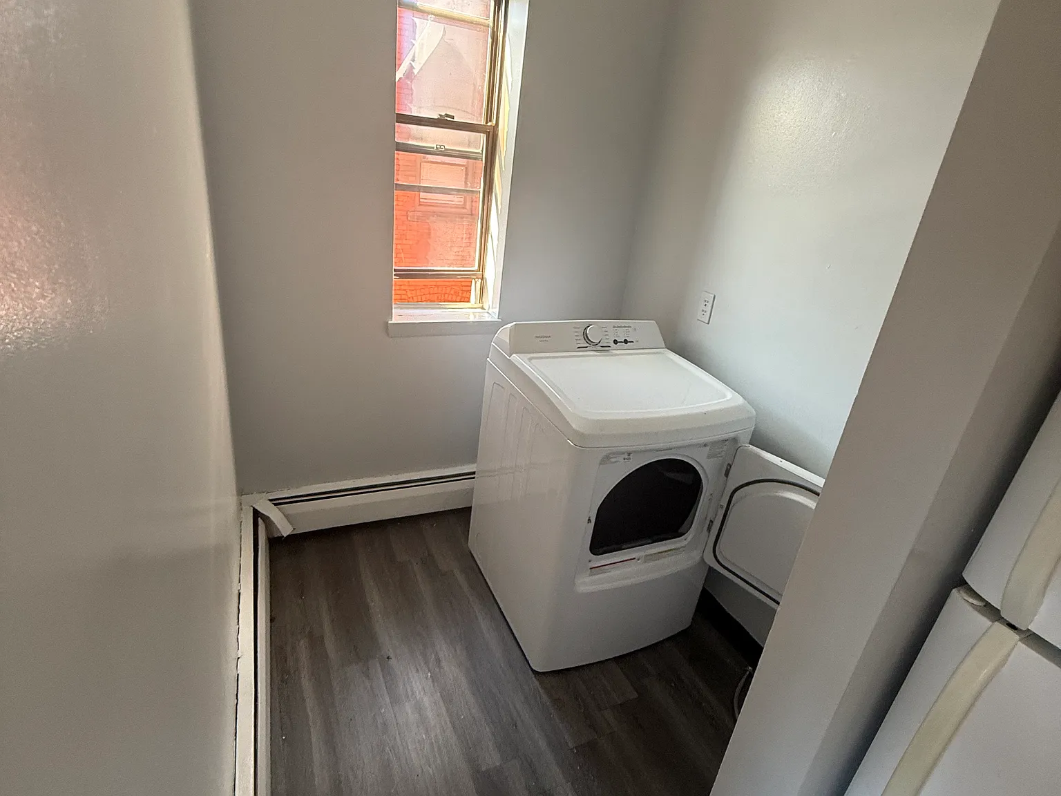 3 bed, 1000 sqft, $1,650 — Photo 4