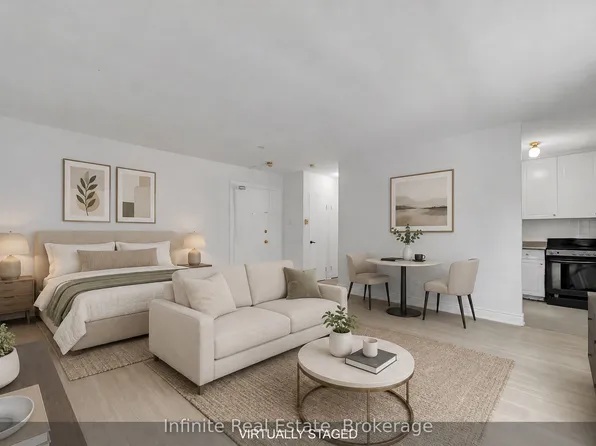 896 Eglinton Ave E #111, Toronto, ON M4G 2L2