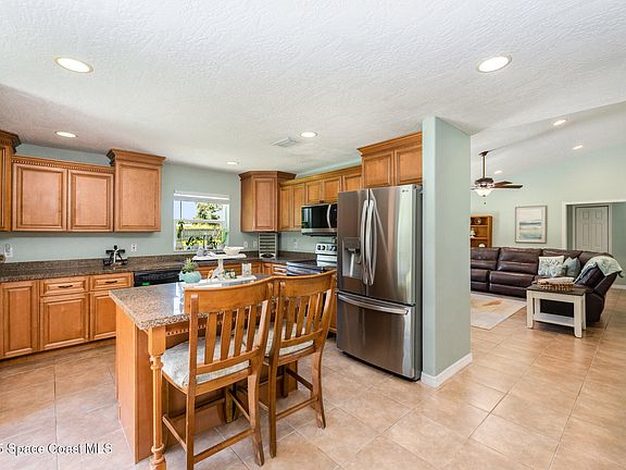 2nd image of 505 Linda Ln