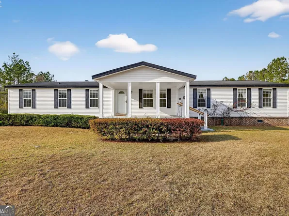 1323 Starling Rd, Pembroke, GA 31321