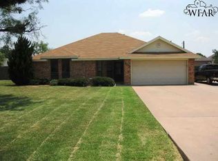 808 Shore Line Dr, Wichita Falls, TX 76308