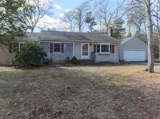 735 Lumbert Mill Rd, Marstons Mills, MA 02648