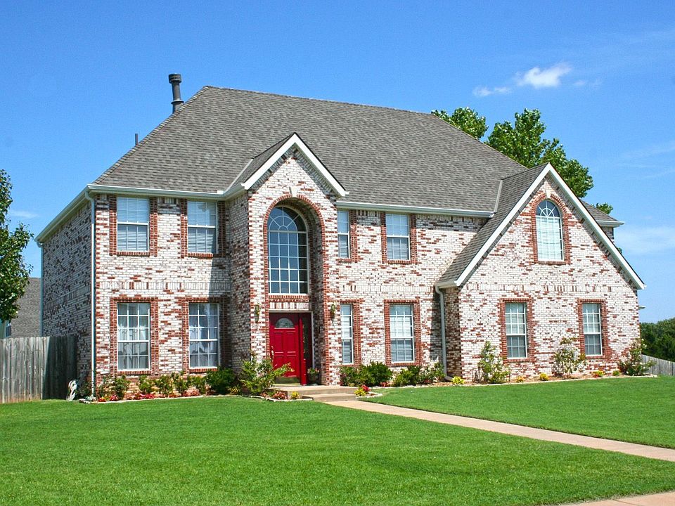 Fabulous House on 1acre lot