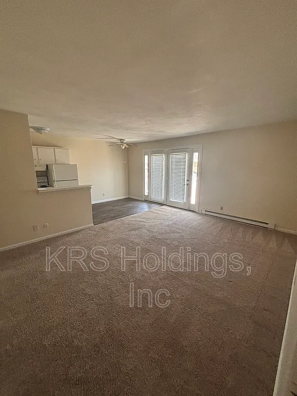 2 bed, 1.0 bath, $1,295 — Photo 3