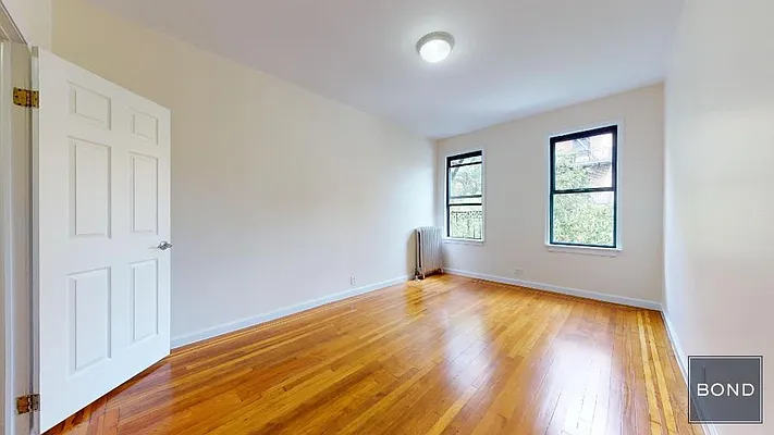 Rented by Bond New York | media 6