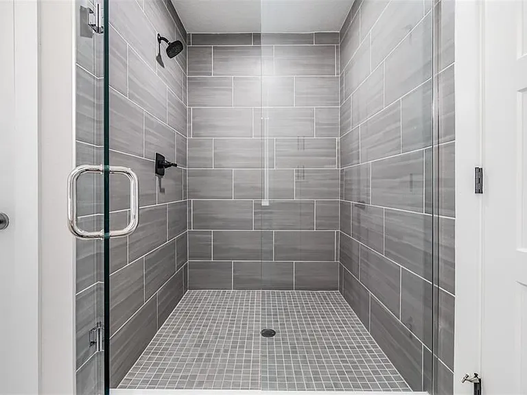 1302 W Carmen St #1 — Photo 20
