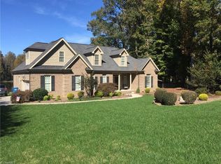 4613 Brookhaven Dr, Greensboro, NC 27406