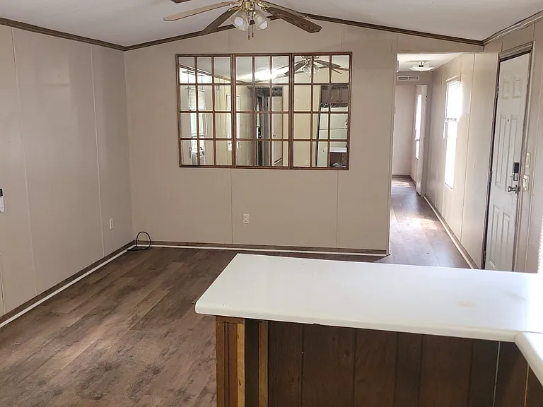 193 Clover Leaf Dr — Photo 3