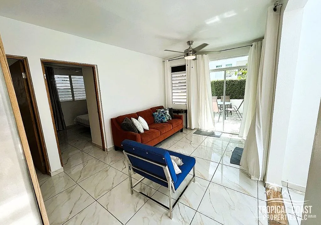 2 bed, 1.0 bath, 1050 sqft, $1,800 — Photo 4