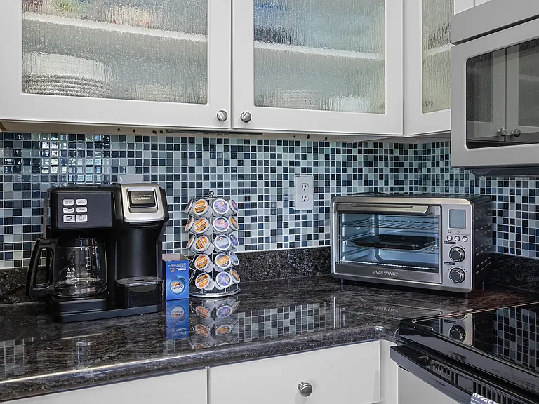 Combo Coffee Pot & Air Fryer