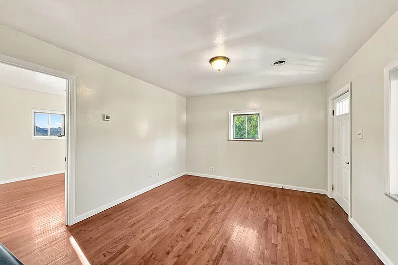 1 bed, 1.0 bath, 550 sqft, $895 — Photo 4