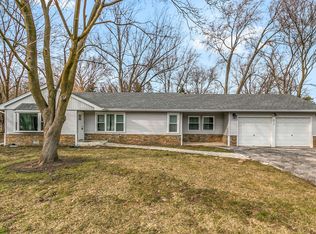 2930 Dundee Rd, Northbrook, IL 60062