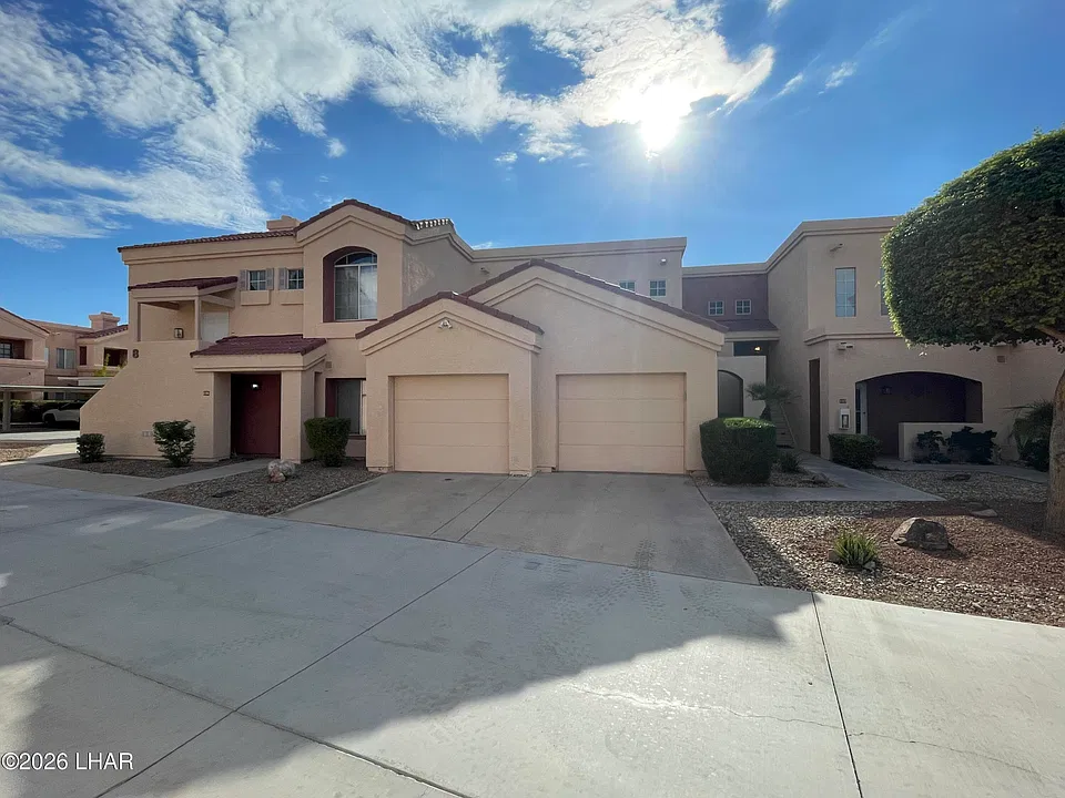 1650 Smoketree Ave S #236