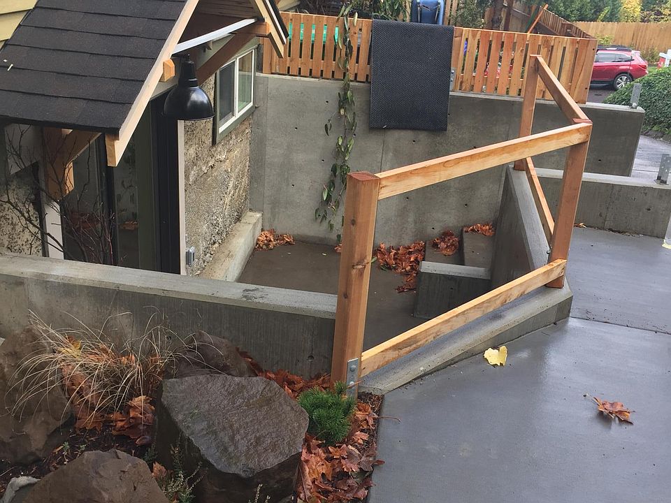 Private entrance and patio