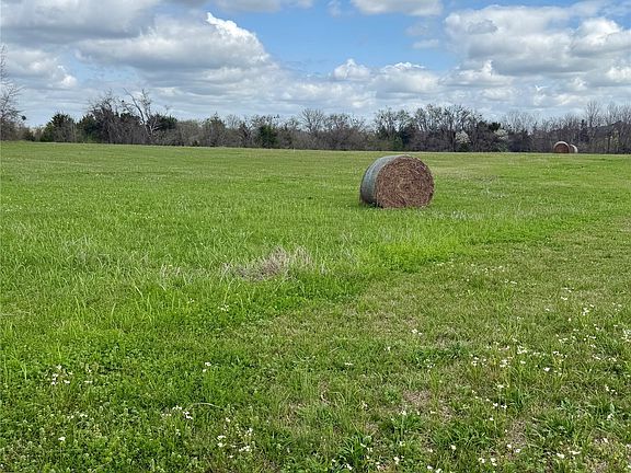 5th image of 118 Frederick Douglass Rd