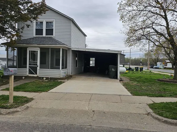 302 E Amelia St, Cassville, WI 53806