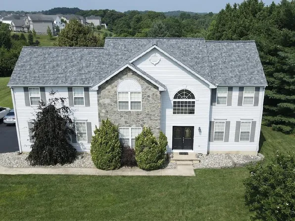 121 W Harvest Dr, New Castle, DE 19720