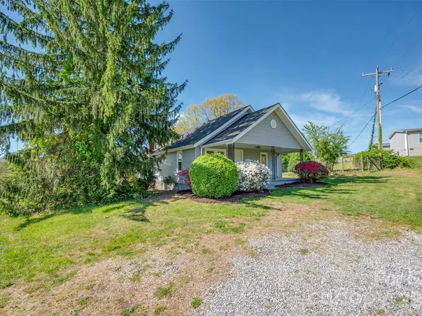 766 Stepp Mill Rd, Hendersonville, NC 28792