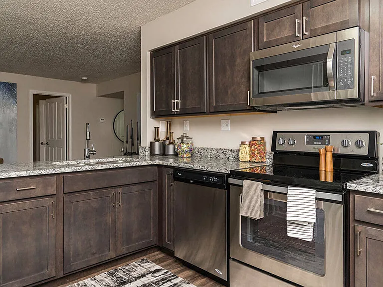 Fairlane Woods Apartments — Photo 1