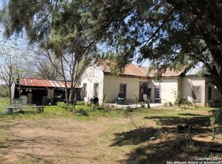 21805 Senior Rd, Von Ormy, TX 78073