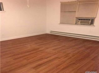 13818 58th Rd, Flushing, NY 11355