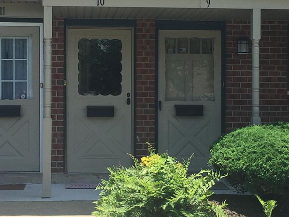 Private Entrance