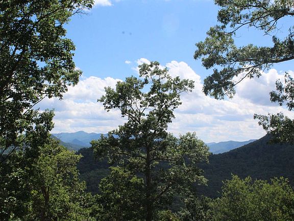 4th image of 131 Shiloh Rdg